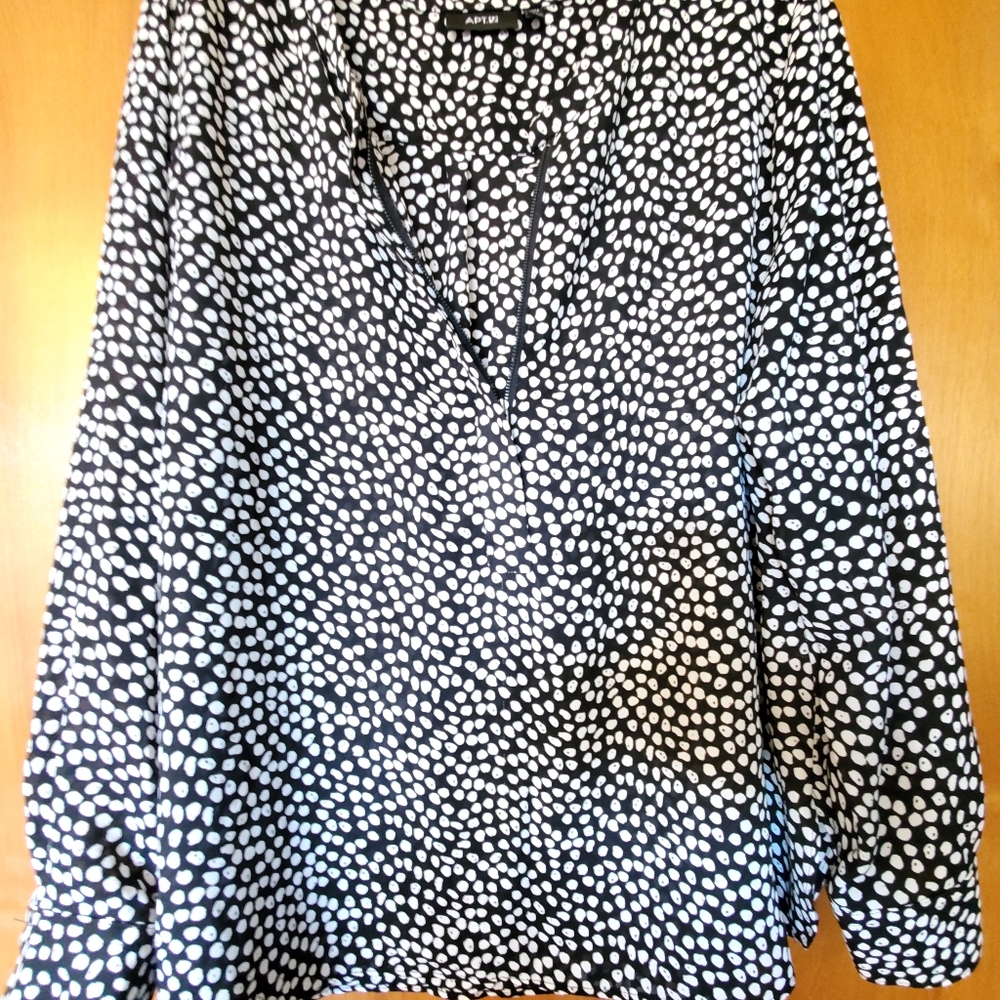 PXL black and white blouse
